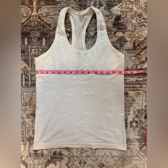 lululemon athletica Tops - Lululemon Swiftly Tech Workout Top